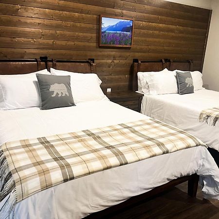 סוארד Spruce Lodge מראה חיצוני תמונה