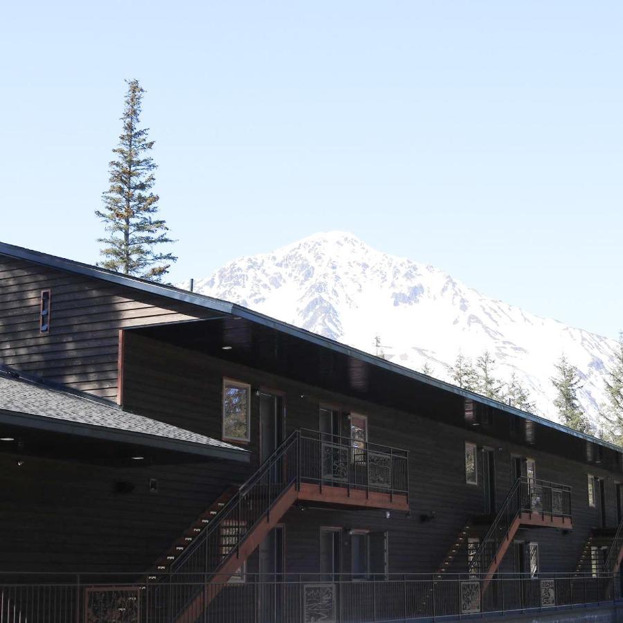 סוארד Spruce Lodge מראה חיצוני תמונה